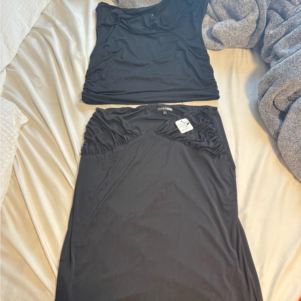 Elegant Black Skirt set